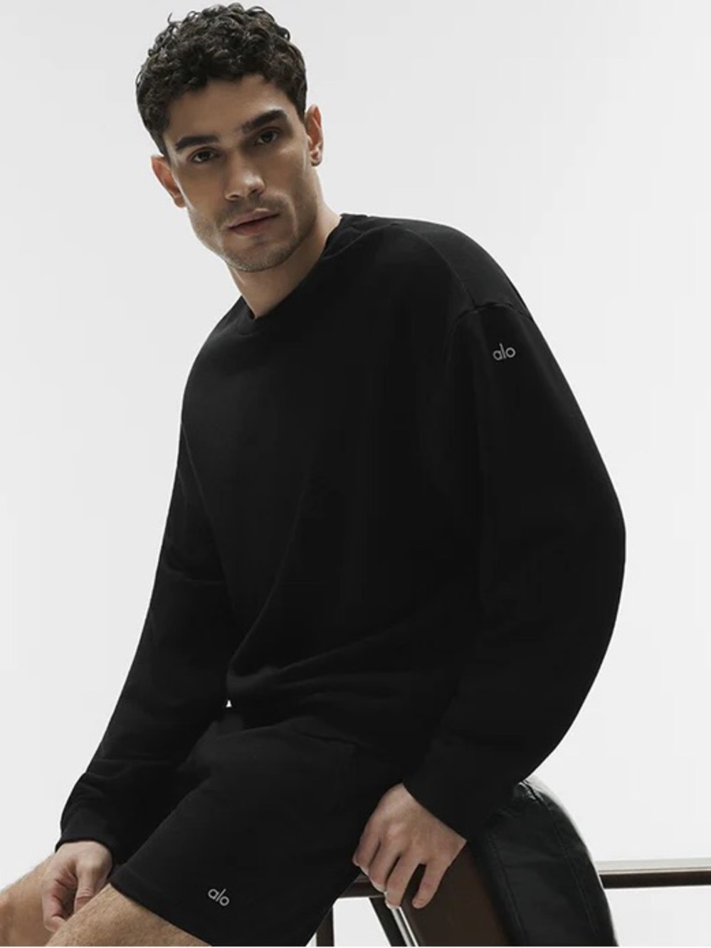 ALO Yoga Chill Crew Neck Pullover like new size medium